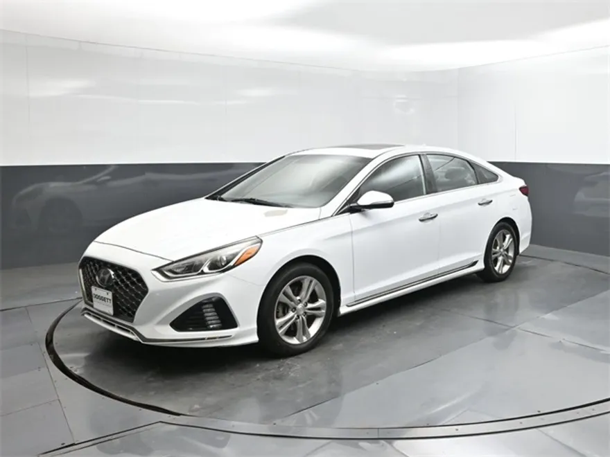 2018 Hyundai Sonata Sport photo 1
