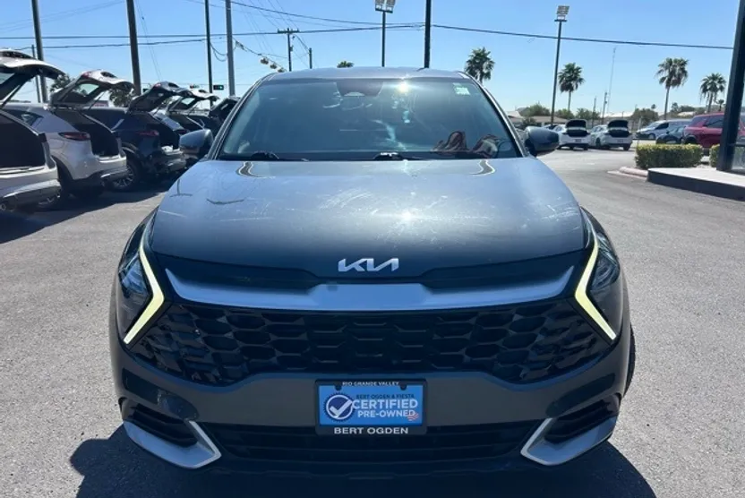 2023 Kia Sportage EX photo 1
