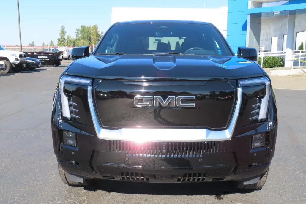 2025 Gmc Sierra EV Denali photo 1