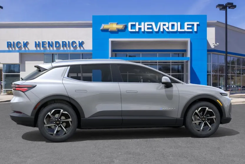 2026 Chevrolet Equinox EV 1LT photo 1
