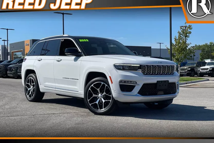 2022 Jeep Cherokee Summit 4xe photo 1