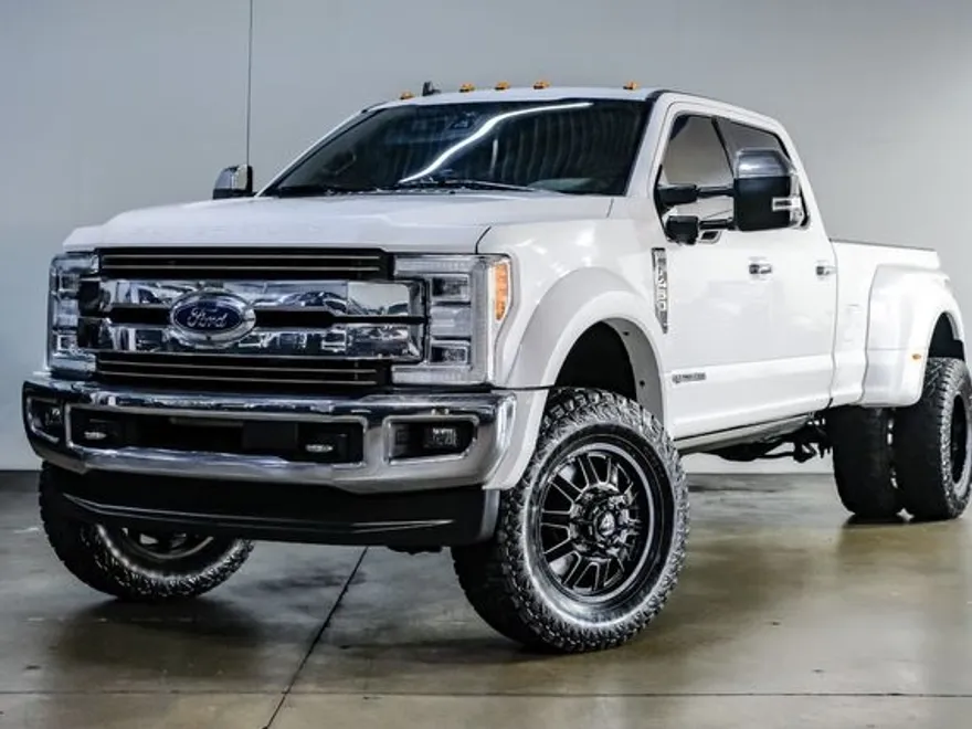 2019 Ford F-450 King Ranch photo 1
