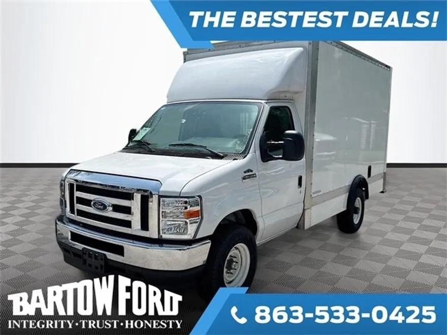 2025 Ford E-350 Base photo 1