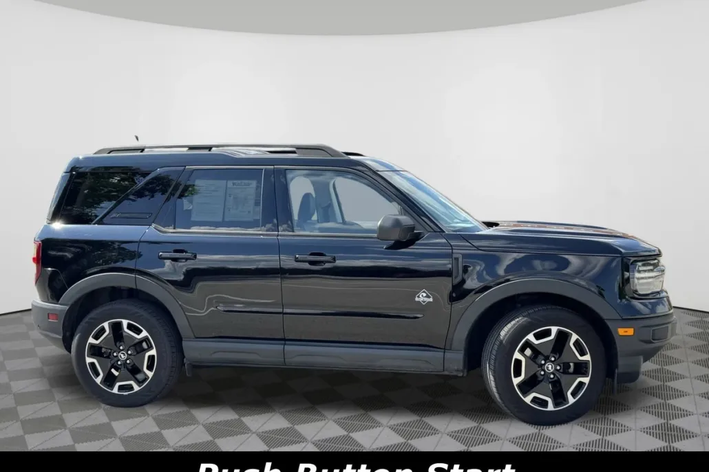 2021 Ford Bronco Sport Outer Banks photo 1