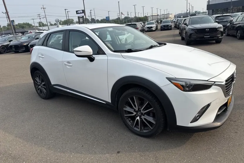 2017 Mazda CX-3 Grand Touring photo 1