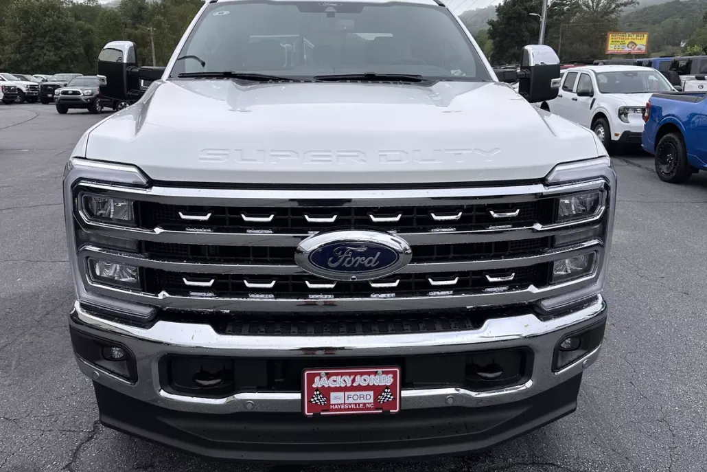 2026 Ford F-250 Lariat photo 1