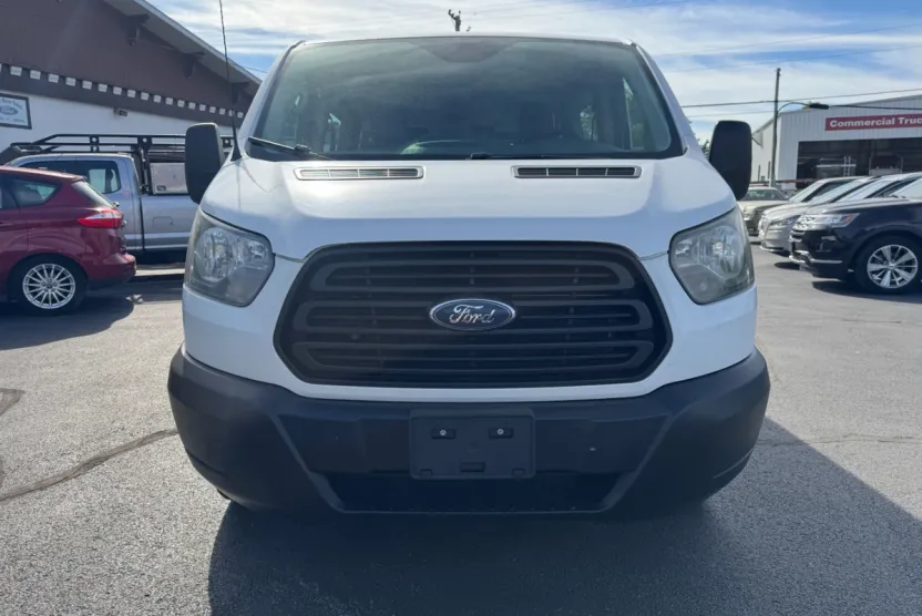 2017 Ford Transit XL photo 1