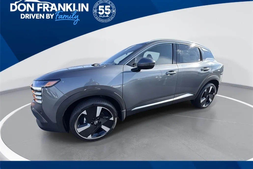 2025 Nissan Kicks SR photo 1