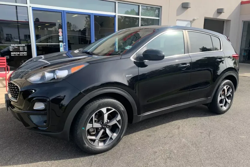 2020 Kia Sportage LX photo 1