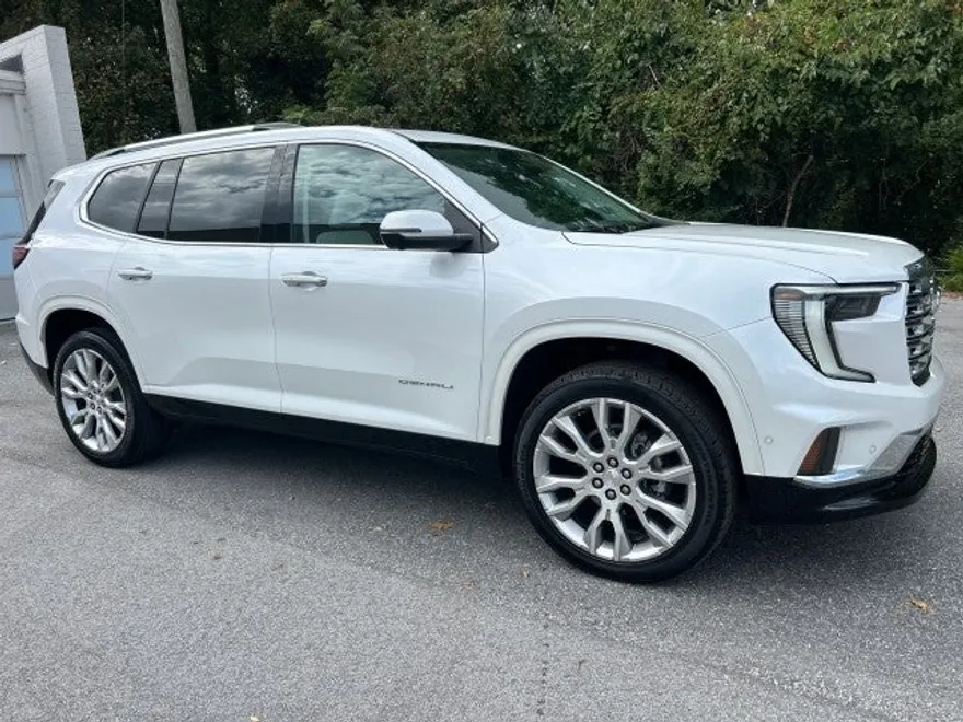 2024 Gmc Acadia Denali photo 1