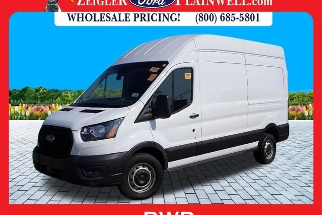 2023 Ford Transit photo 1