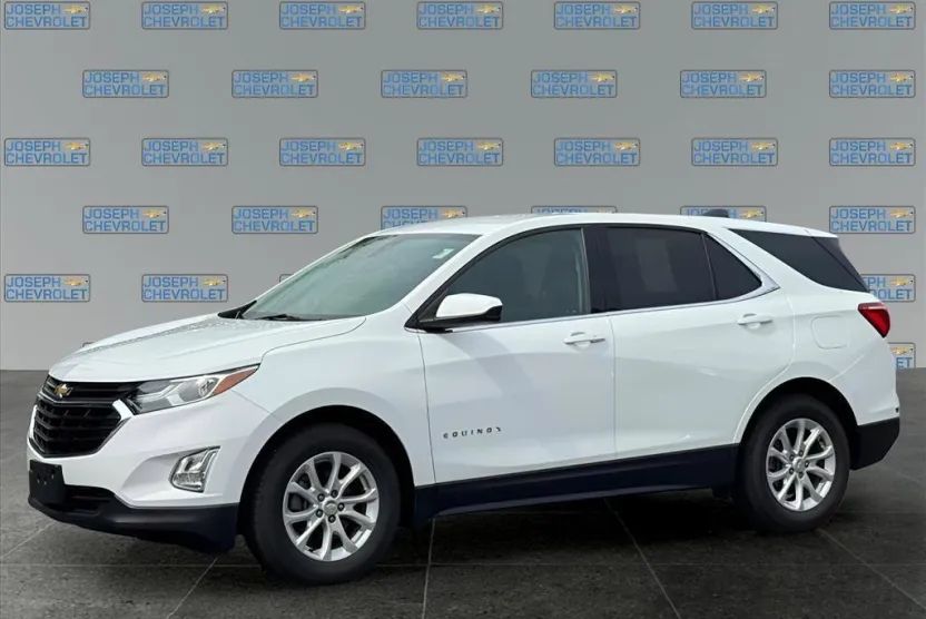 2020 Chevrolet Equinox LT photo 1