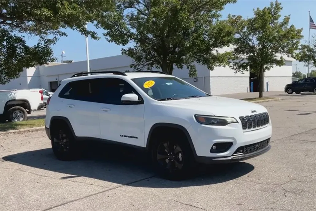 2021 Jeep Cherokee Altitude photo 1