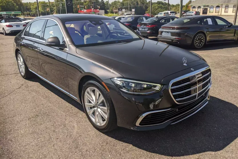 2025 Mercedes Benz S 580 4MATIC photo 1
