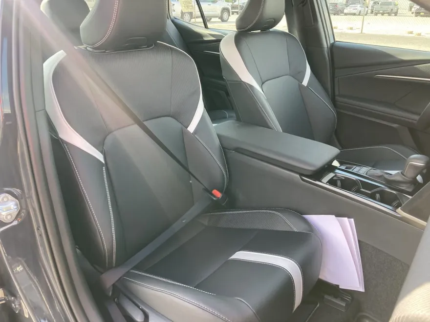 2026 Toyota Camry SE photo 1