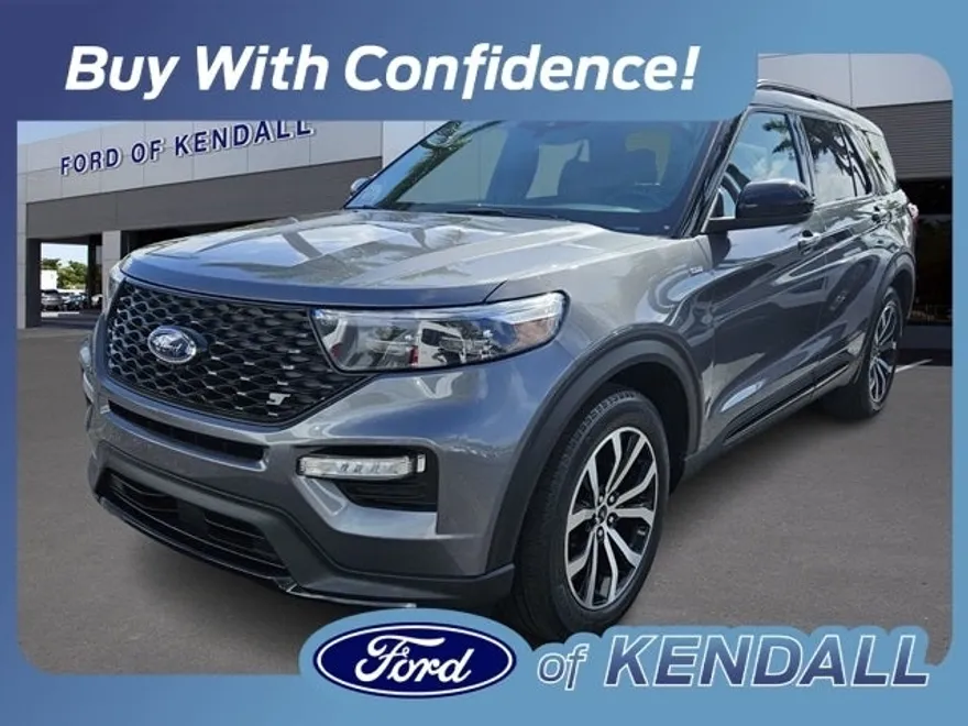 2022 Ford Explorer ST-Line photo 1
