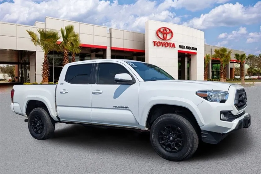 2022 Toyota Tacoma SR5 V6 photo 1