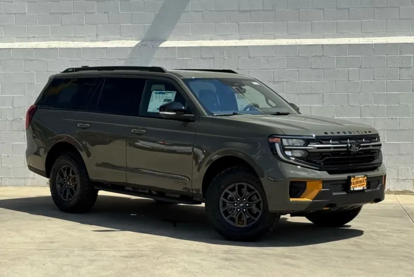 2025 Ford Expedition Platinum photo 1