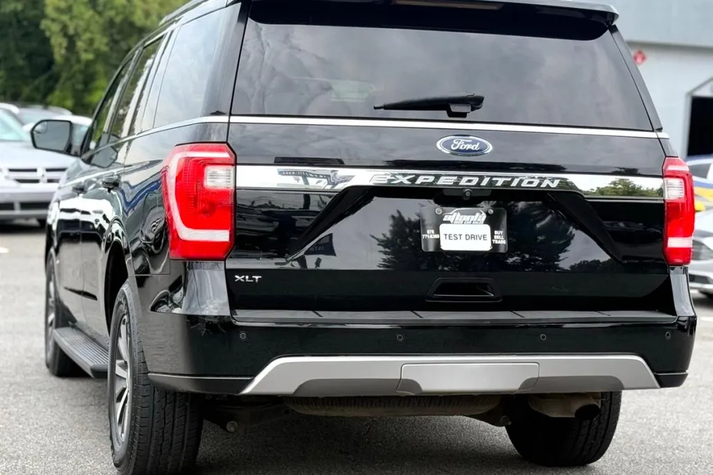 2018 Ford Expedition XLT photo 1
