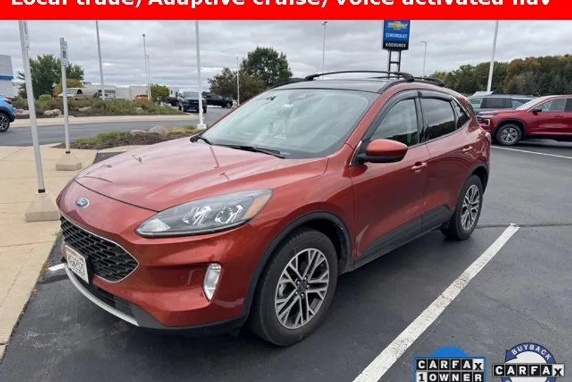 2020 Ford Escape SEL photo 1