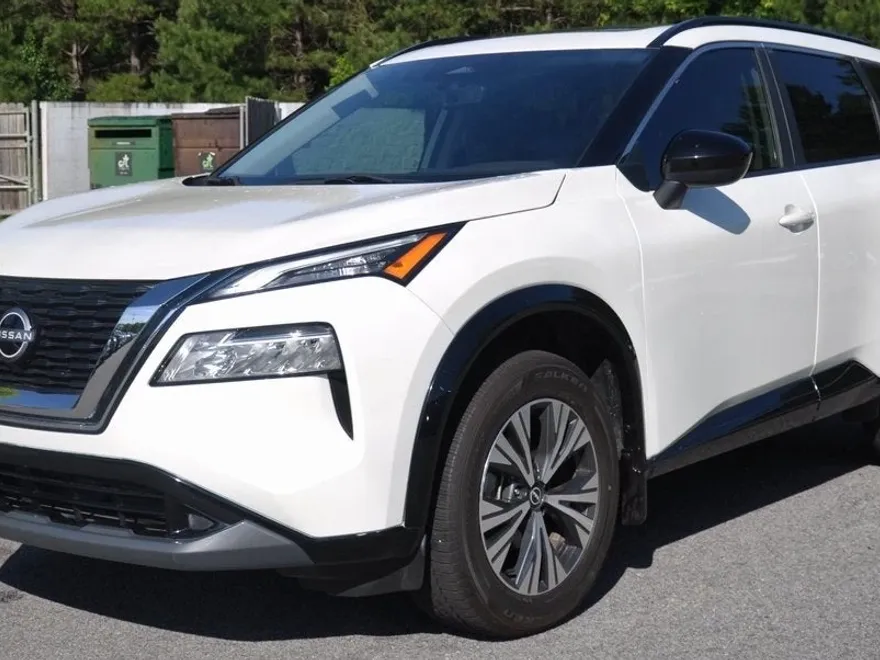 2023 Nissan Rogue SV photo 1