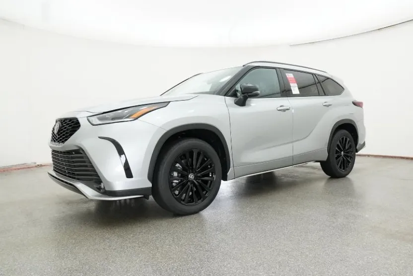 2025 Toyota Highlander XSE photo 1