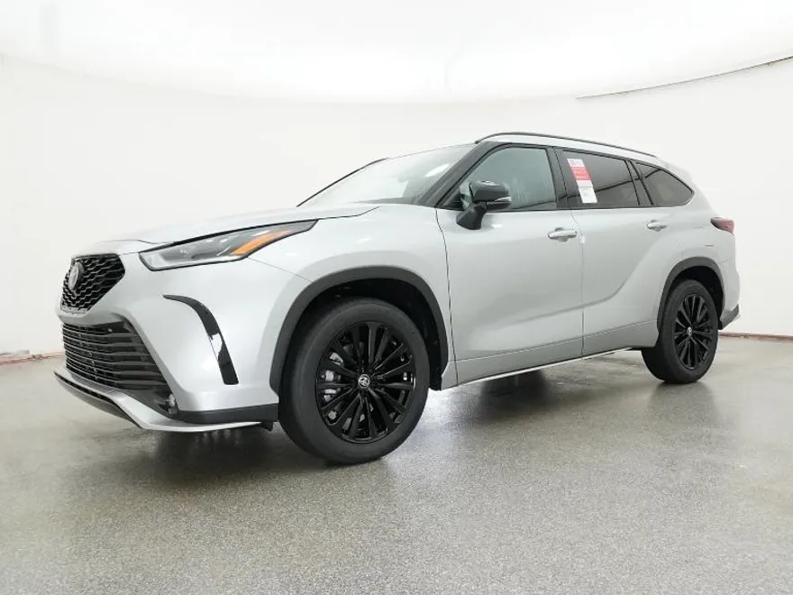 2025 Toyota Highlander XSE photo 1