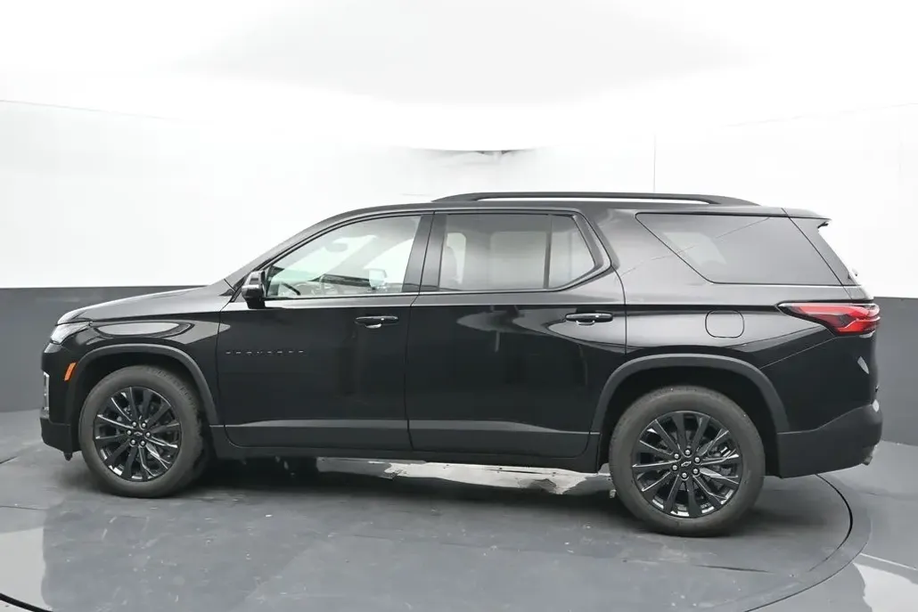 2023 Chevrolet Traverse RS photo 1