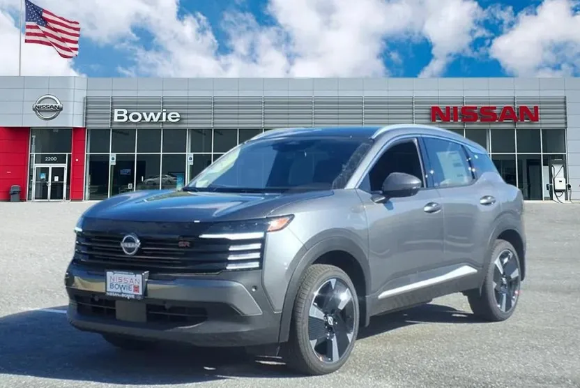 2025 Nissan Kicks SR photo 1