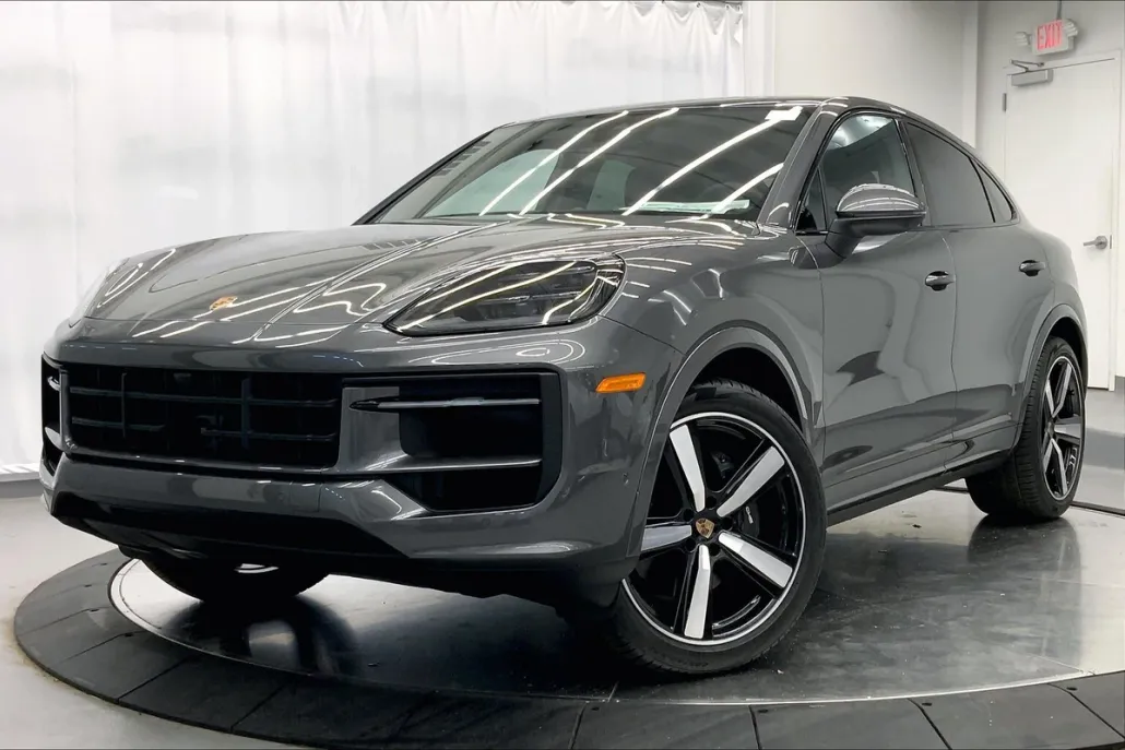 2025 Porsche Cayenne Coupe photo 1
