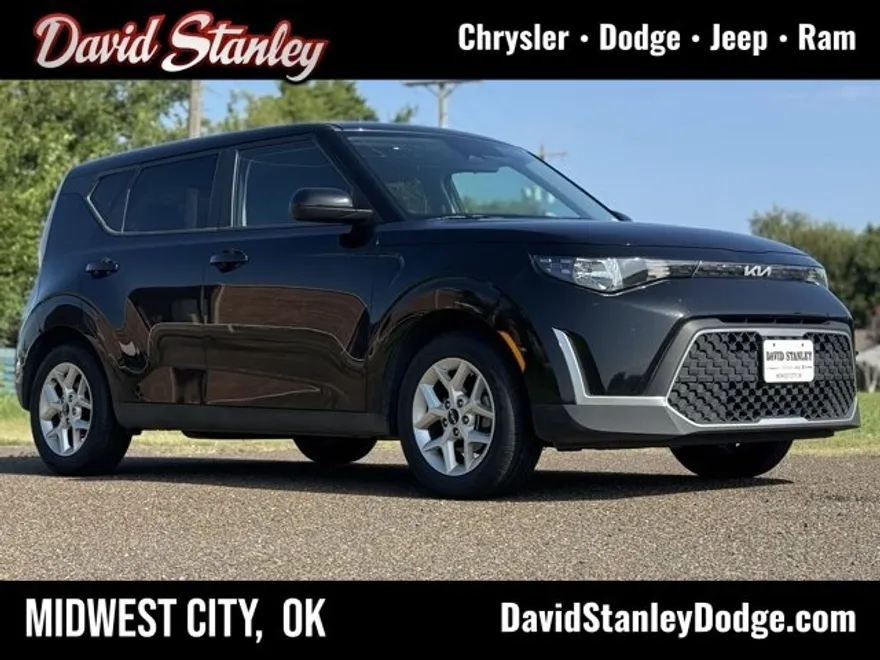 2023 Kia Soul LX Technology photo 1