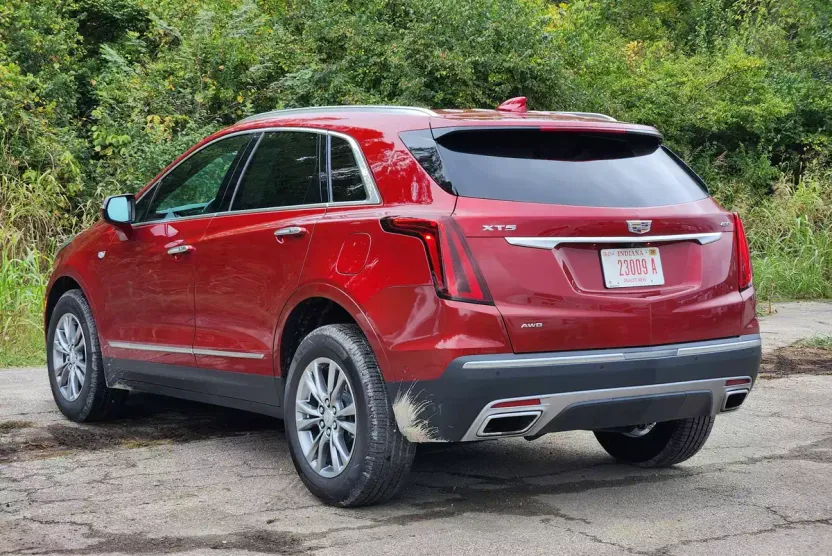 2021 Cadillac XT5 Premium Luxury photo 1