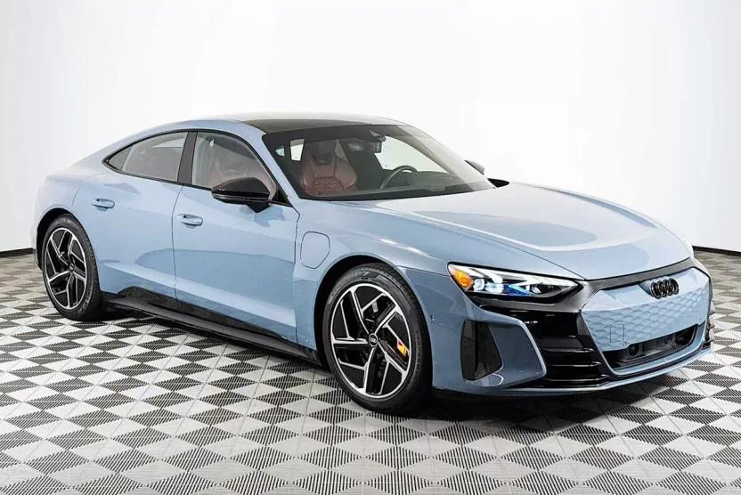 2024 Audi RS e-tron GT Base photo 1