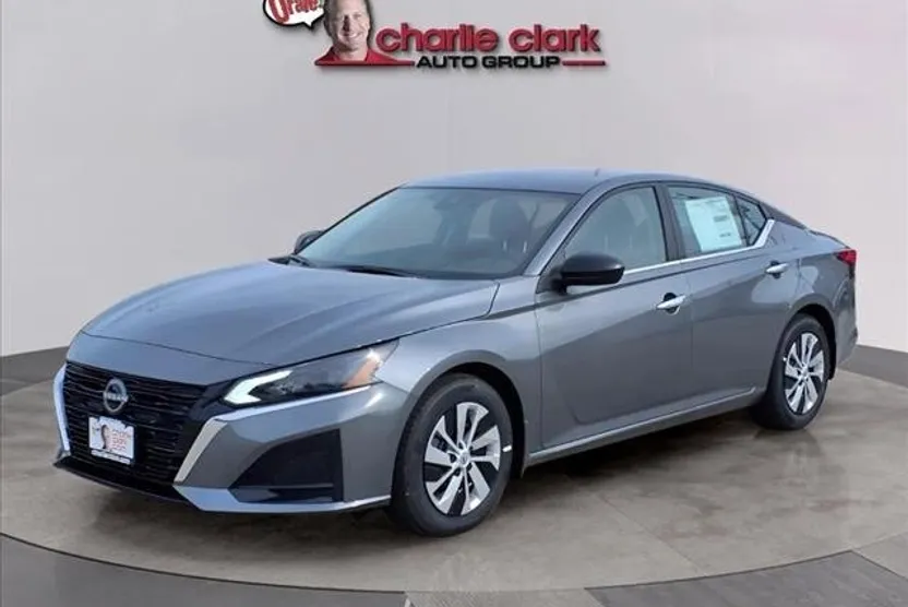 2025 Nissan Altima 2.5 S photo 1