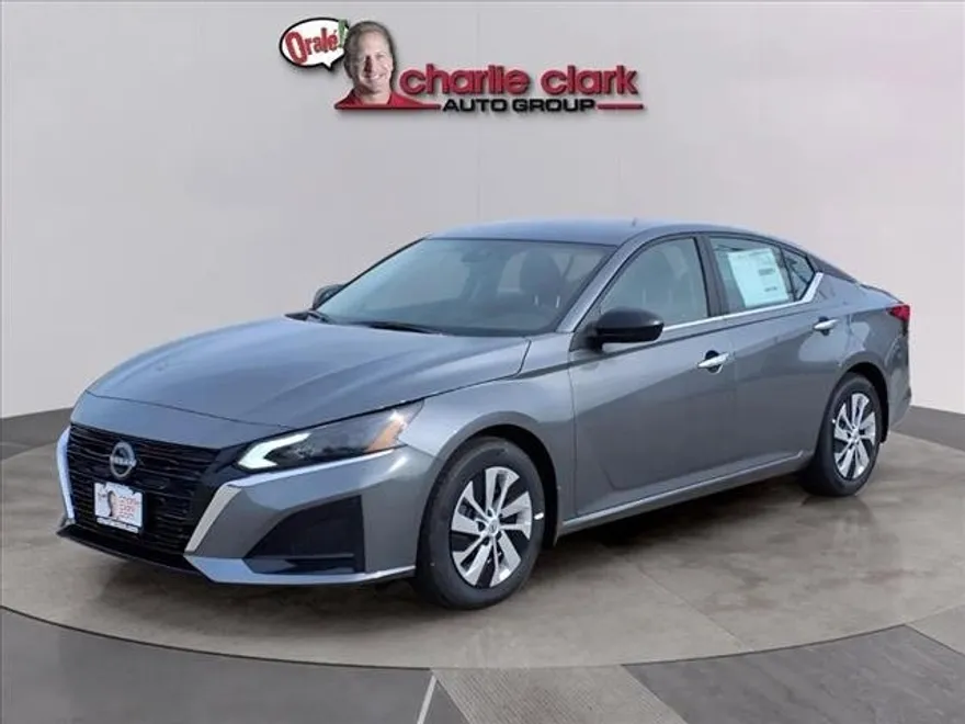 2025 Nissan Altima 2.5 S photo 1
