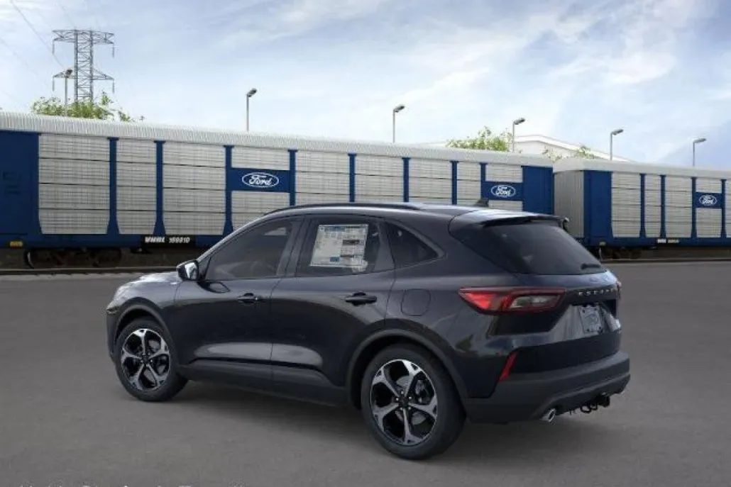 2025 Ford Escape ST-Line Select photo 1