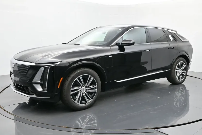 2026 Cadillac Lyriq Luxury photo 1
