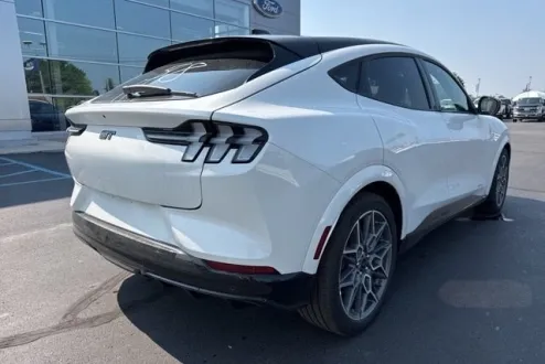 2025 Ford Mustang Mach-E GT photo 3