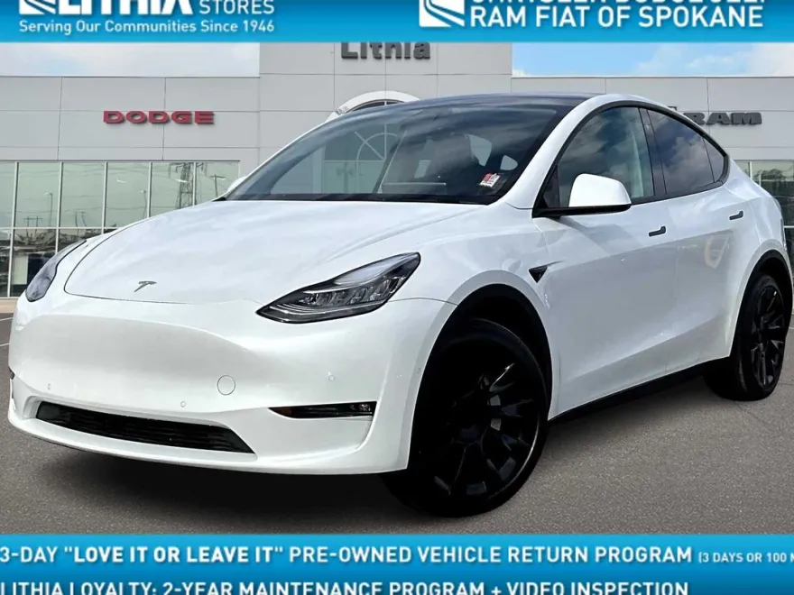 2022 Tesla Model Y Long Range photo 1