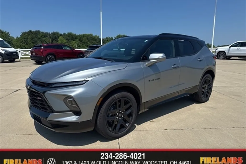 2025 Chevrolet Blazer RS photo 1