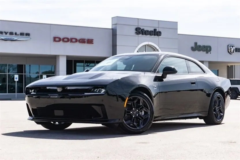 2025 Dodge Charger Daytona R/T AWD photo 1