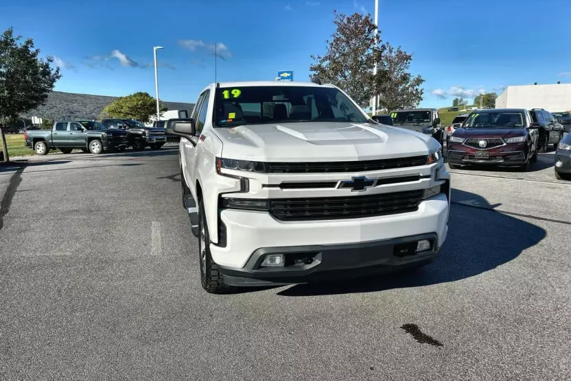 2019 Chevrolet Silverado 1500 RST photo 1