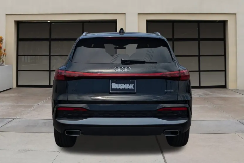 2025 Audi Q5 2.0T Premium Plus photo 1