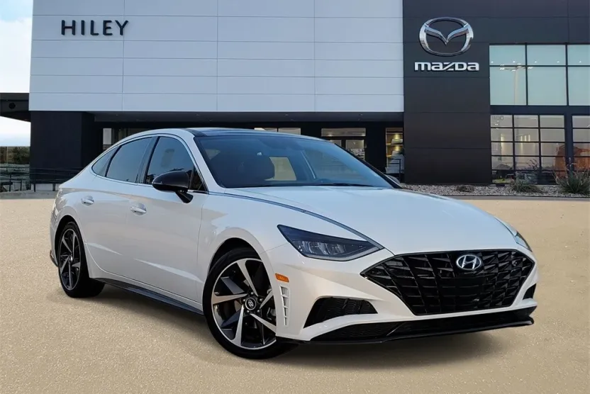 2022 Hyundai Sonata SEL Plus photo 1