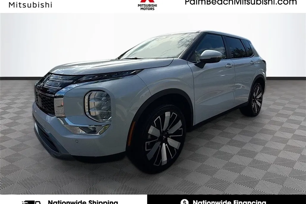2025 Mitsubishi Outlander SE photo 1
