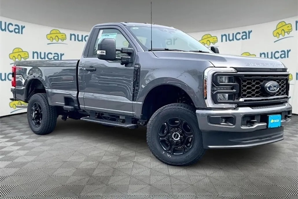 2025 Ford F-350 XL photo 1
