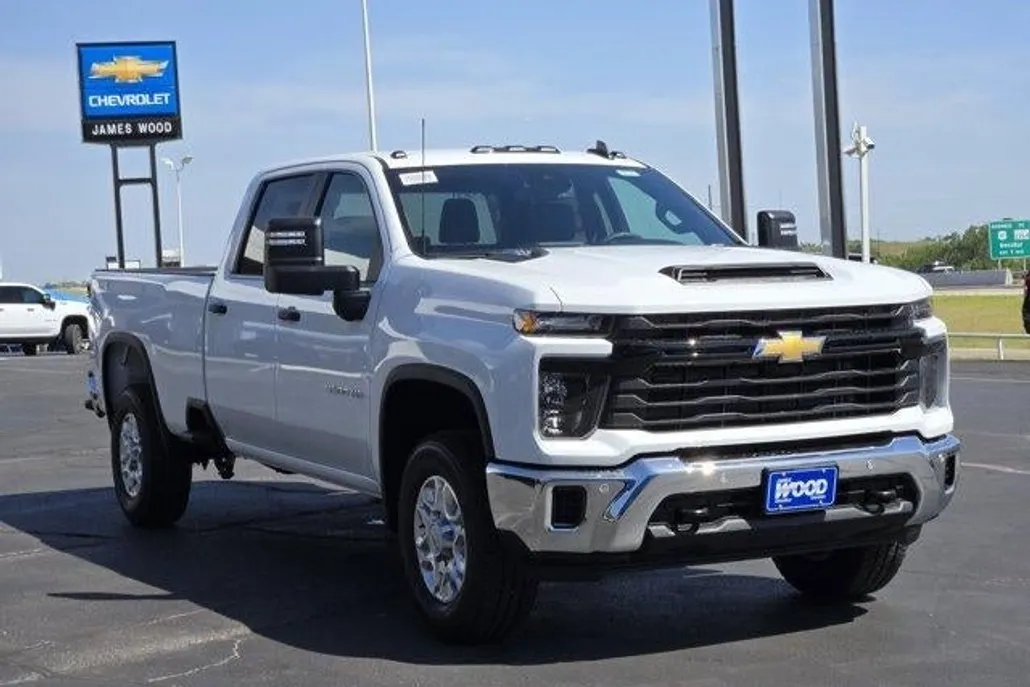 2025 Chevrolet Silverado 3500HD photo 1