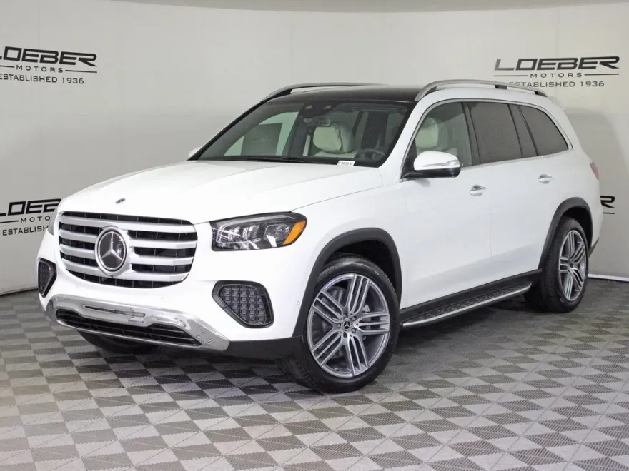 2025 Mercedes Benz GLS 450 4MATIC photo 1
