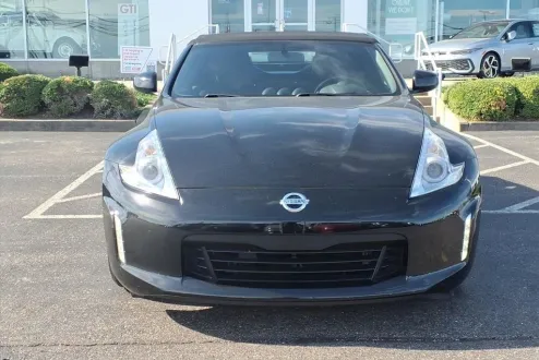 2014 Nissan 370Z photo 2