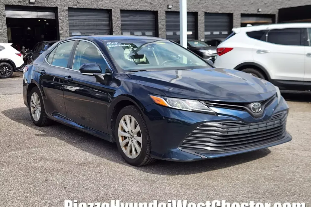 2018 Toyota Camry L photo 1
